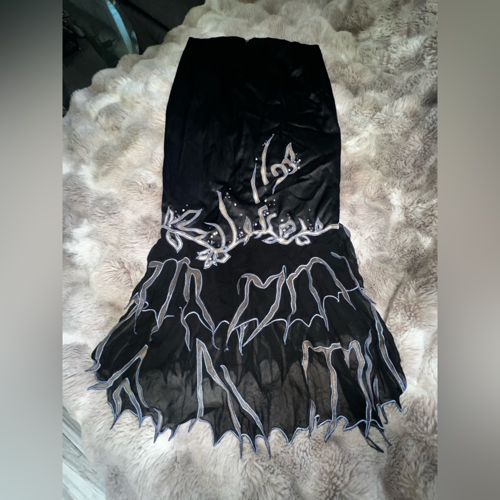 Mandalay Silk Skirt with Applique and Beadwork, Size 4 - Picture 12 of 16
